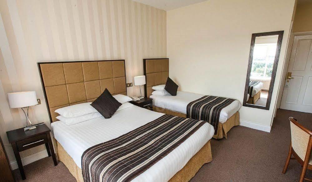 Menlo Park Apartments Galway Bagian luar foto